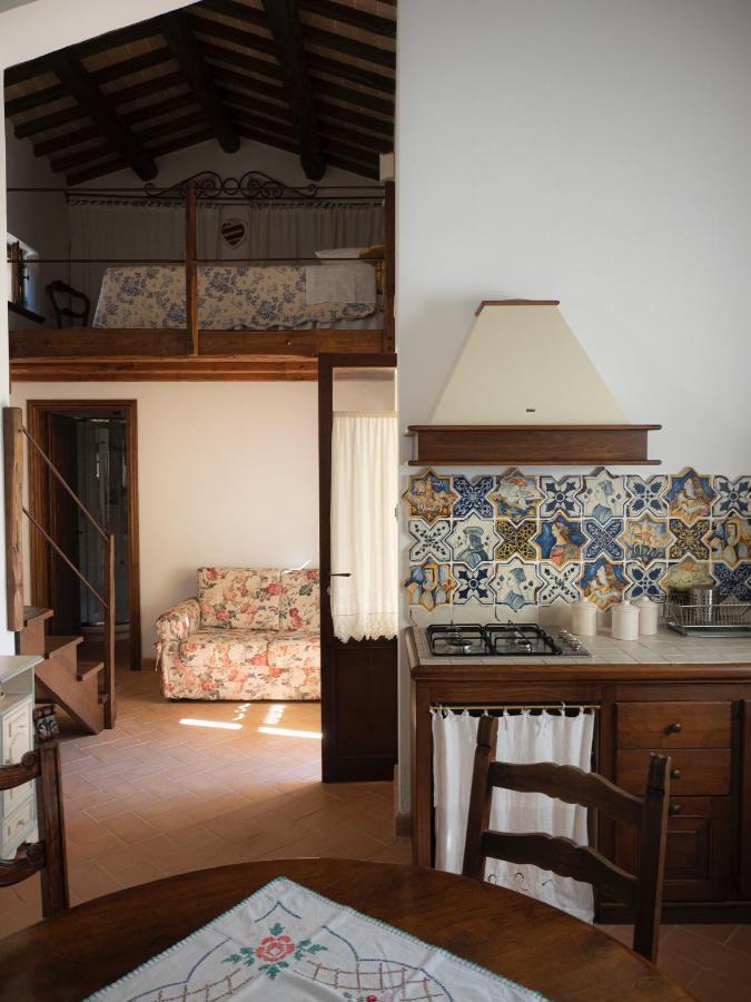 Вилла Il Borgo Di San Michele Papigno Экстерьер фото