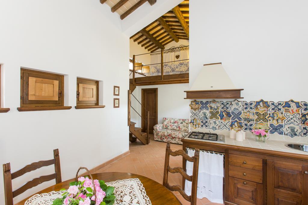 Вилла Il Borgo Di San Michele Papigno Экстерьер фото
